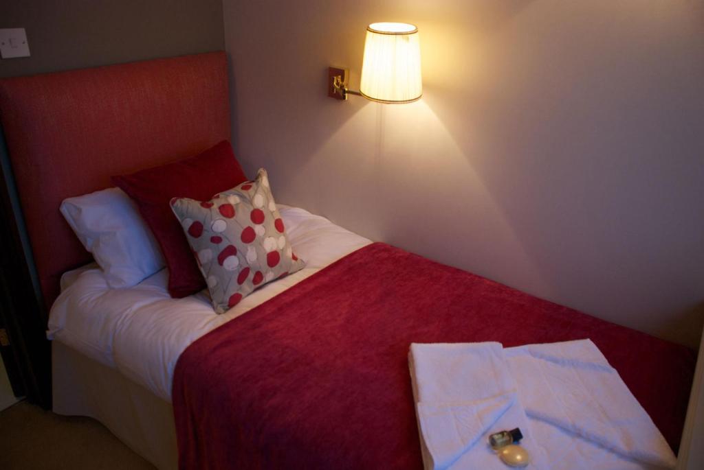 The White Hart Inn Newbury  Oda fotoğraf